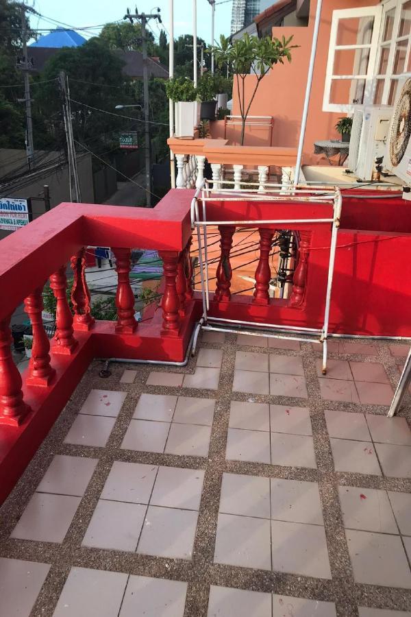 Hotel Oyo 1141 Ban Dao Jomtien Exterior foto